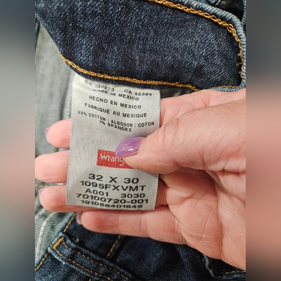 Wrangler Mens 32 Waist 30 Length Dark Wash Denim Jeans - Picture 8 of 8